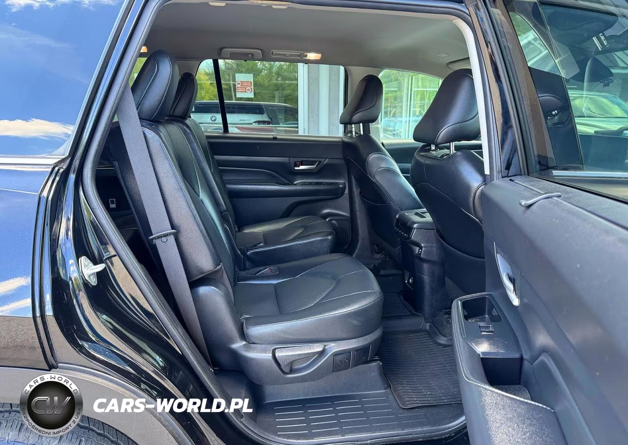 2024 Toyota Grand Highlander Xle VIN:5TDAAAB55RS007973 - 6