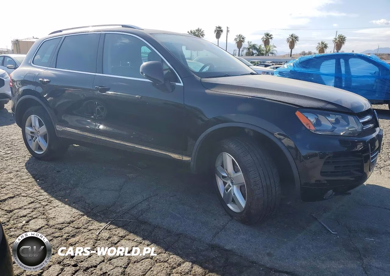 2011 Volkswagen Touareg Hybrid VIN:WVGFG9BPXBD003385 - 4