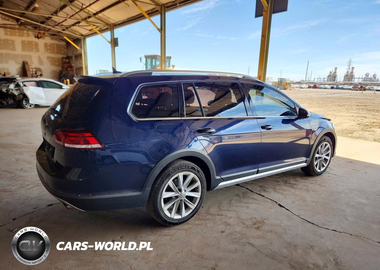 2019 Volkswagen Golf Alltrack S VIN:3VWH17AU4KM515641 - 3