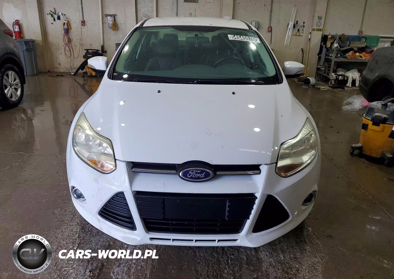 2014 Ford Focus Se VIN:1FADP3F20EL234027 - 5