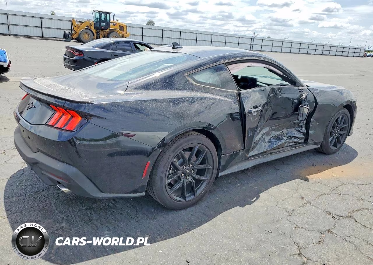 2026 Ford Mustang VIN:1FA6P8TH3T5114139 - 3