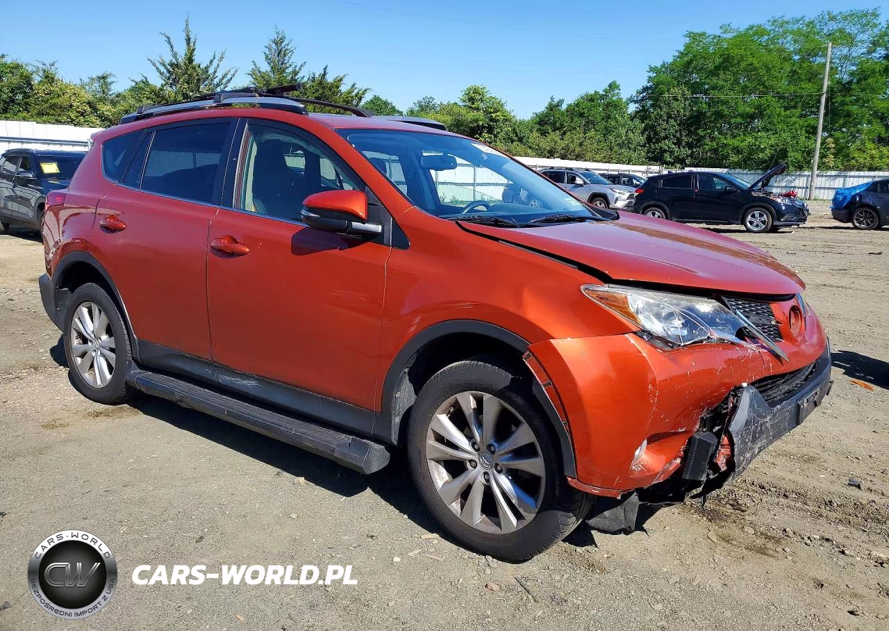 2015 Toyota Rav4 Limited VIN:JTMDFREV8FJ021030 - 4