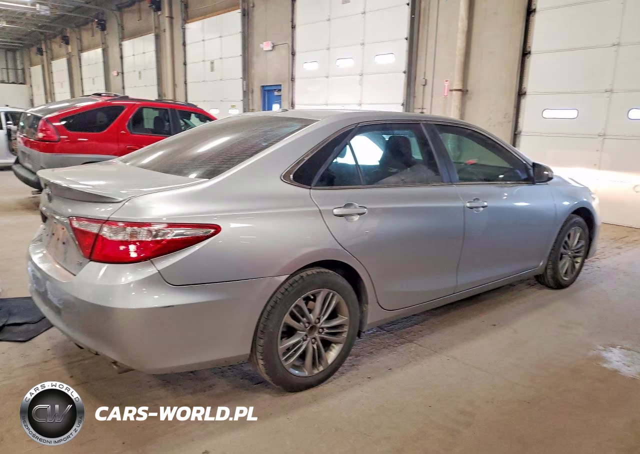 2017 Toyota Camry Se VIN:4T1BF1FK2HU341213 - 3