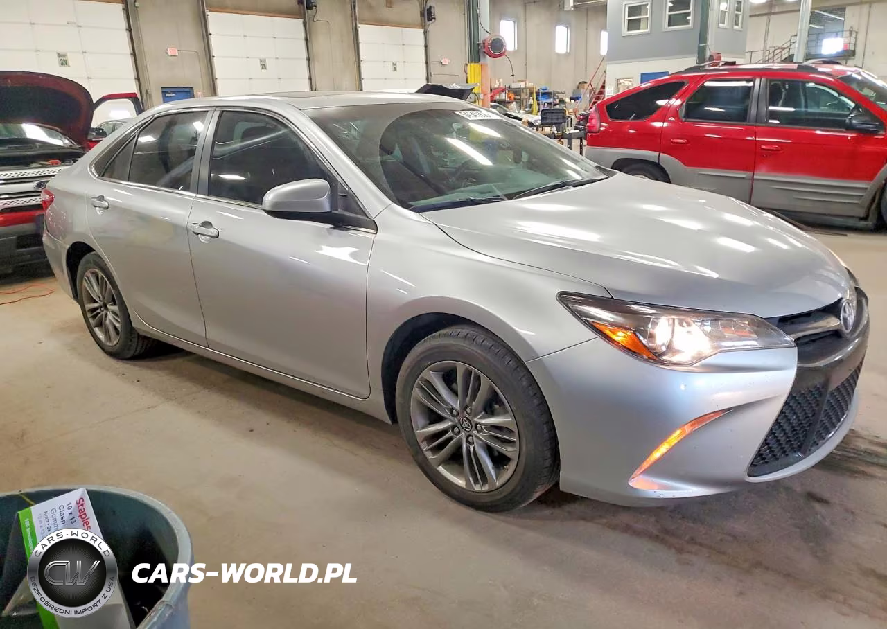 2017 Toyota Camry Se VIN:4T1BF1FK2HU341213 - 4