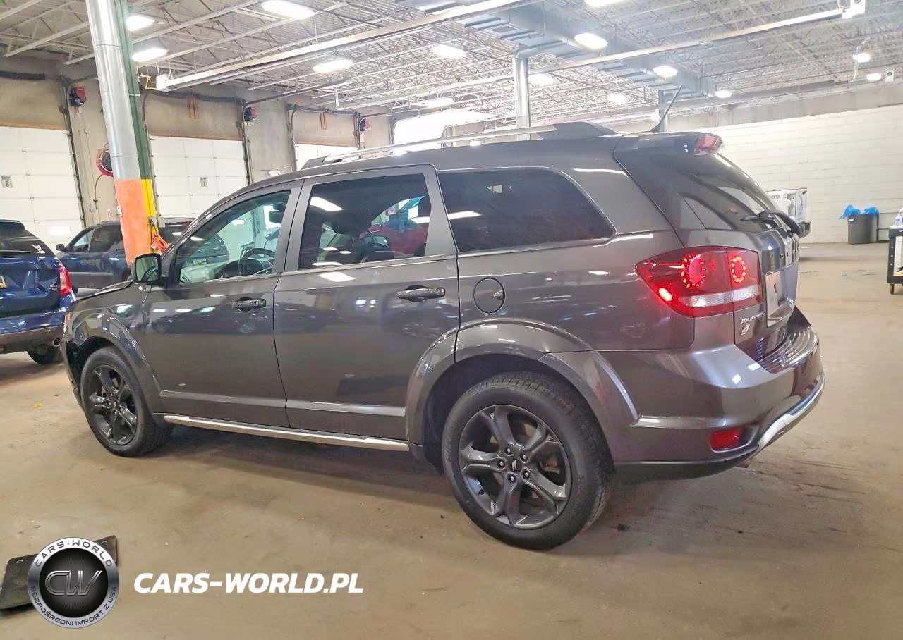 2018 Dodge Journey Crossroad VIN:3C4PDDGG2JT269523 - 2