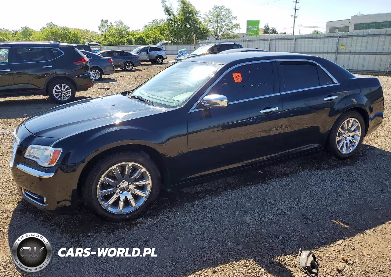 2013 Chrysler 300C – zdjęcie 1 z 12