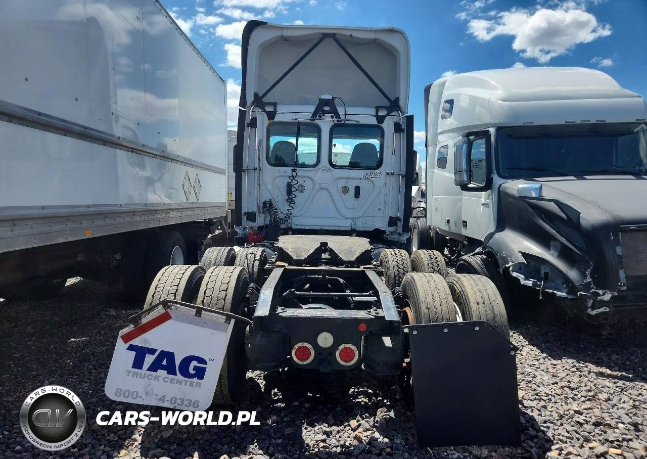 2018 Freightliner Cascadia 125 Semi Truck VIN:1FUJGEDV8JLJP7116 - 6