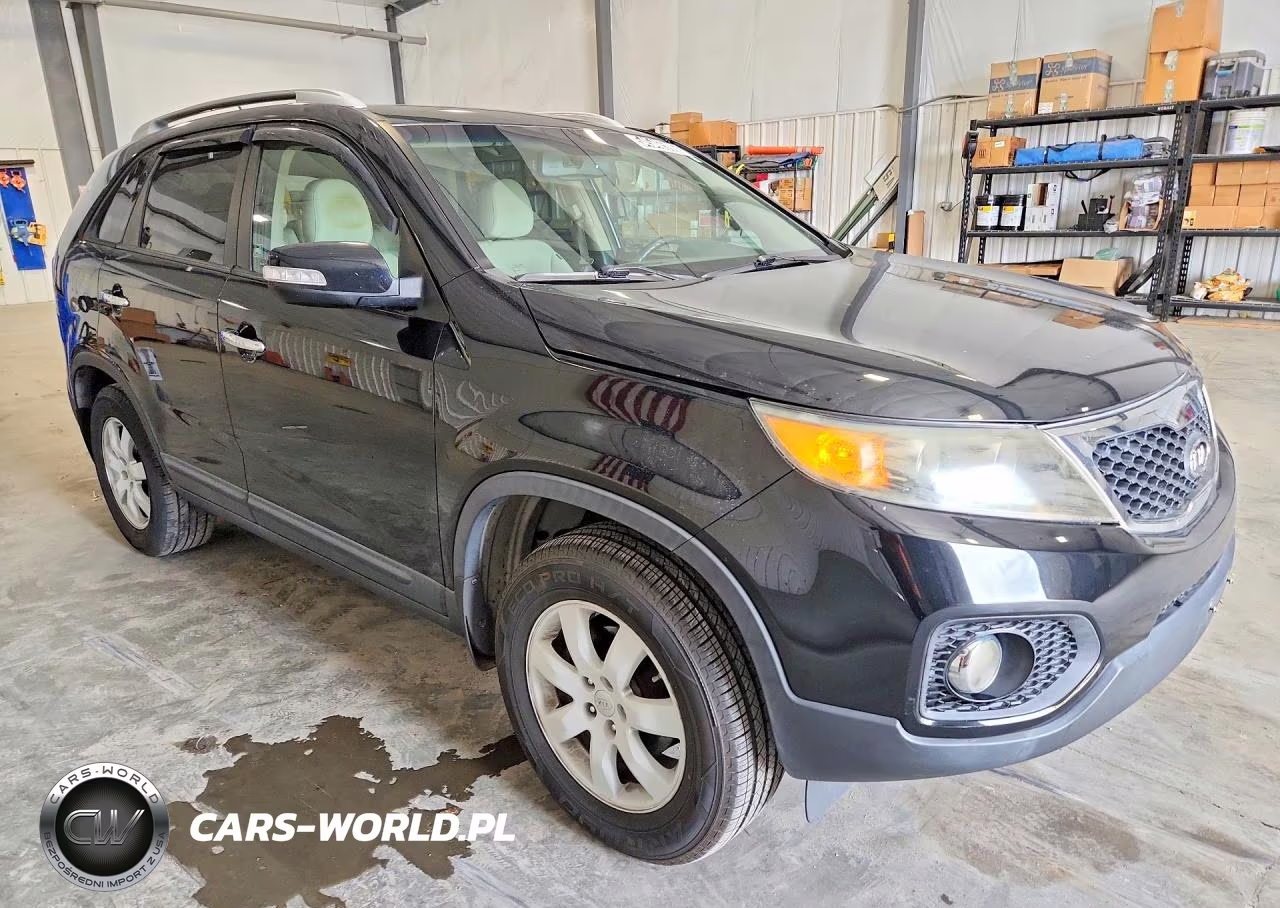 2011 Kia Sorento Lx VIN:5XYKT3A10BG024420 - 4