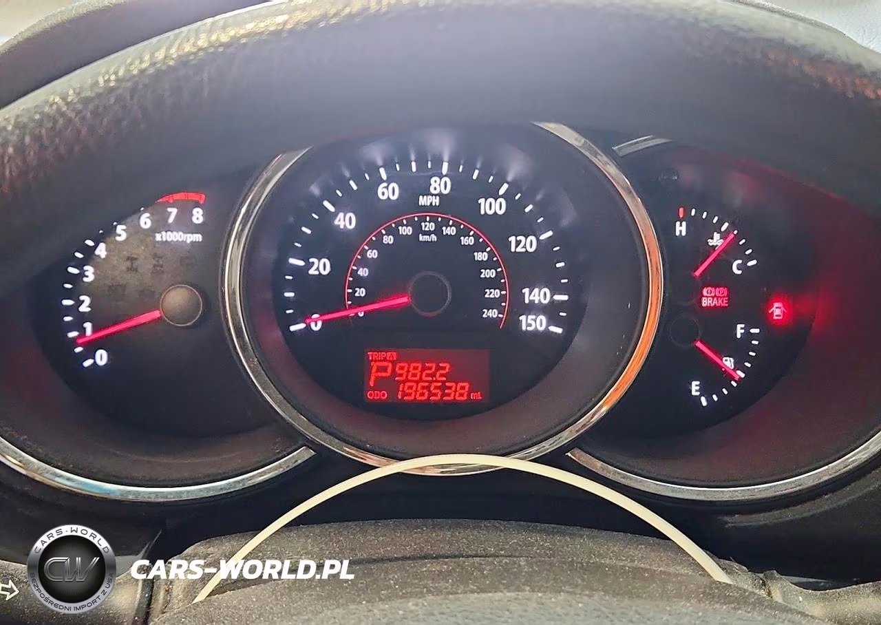2011 Kia Sorento Lx VIN:5XYKT3A10BG024420 - 9