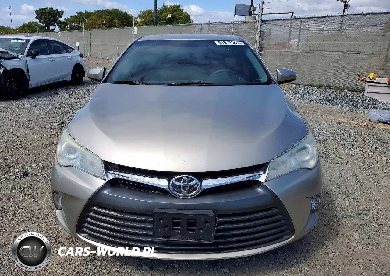2016 Toyota Camry Le VIN:4T4BF1FK5GR517613 - 5