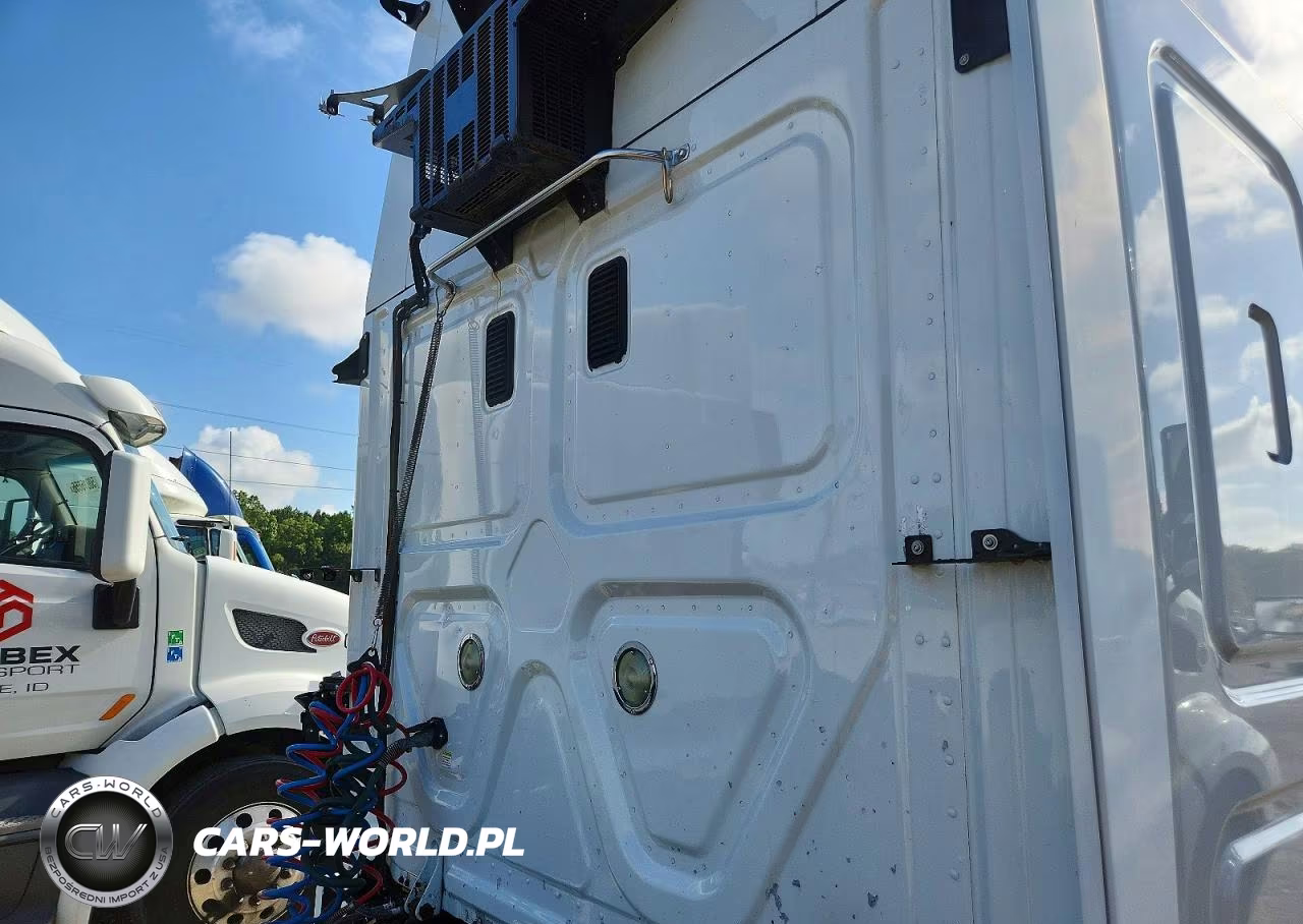 2016 Freightliner Cascadia 125 VIN:3AKJGLDV1GSGS4695 - 6