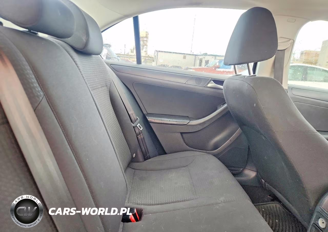 2016 Volkswagen Jetta S VIN:3VW267AJ7GM341665 - 10