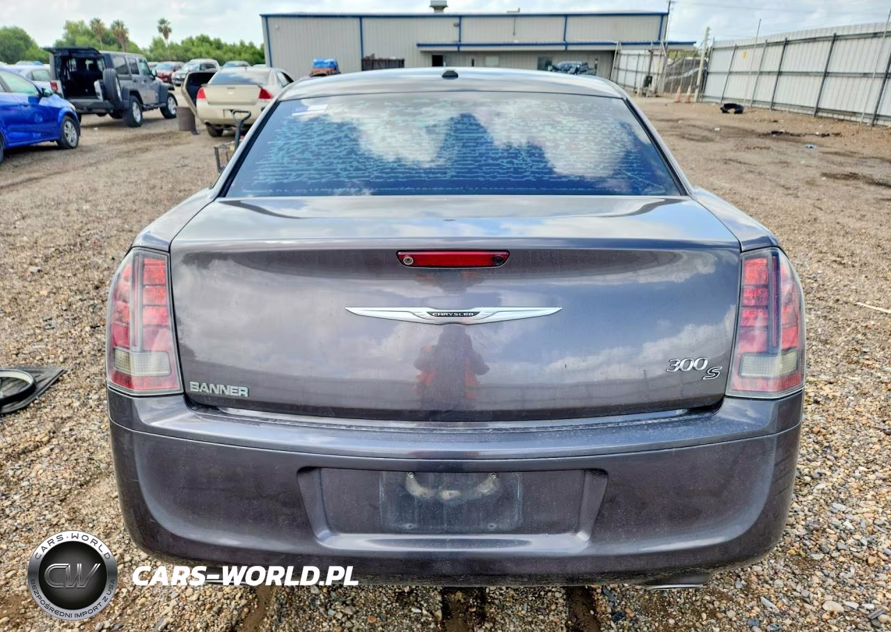 2014 Chrysler 300 S VIN:2C3CCABG8EH236908 - 6