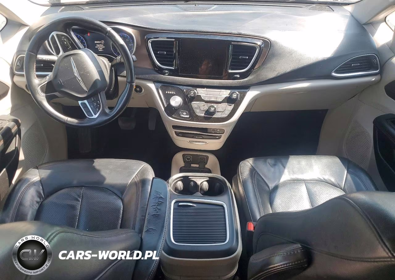 2017 Chrysler Pacifica Touring L Plus VIN:2C4RC1EG3HR543077 - 8