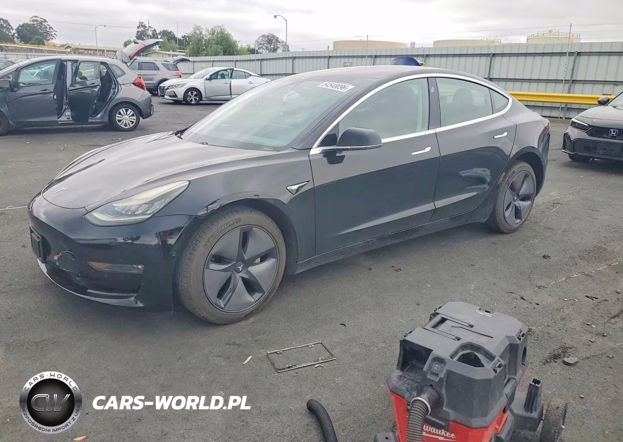 2018 Tesla Model 3 – zdjęcie 1 z 12