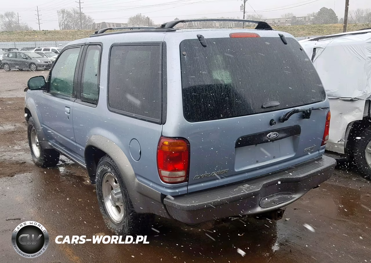 1998 Ford Explorer VIN:1FMYU24X2WUC30484 - 3