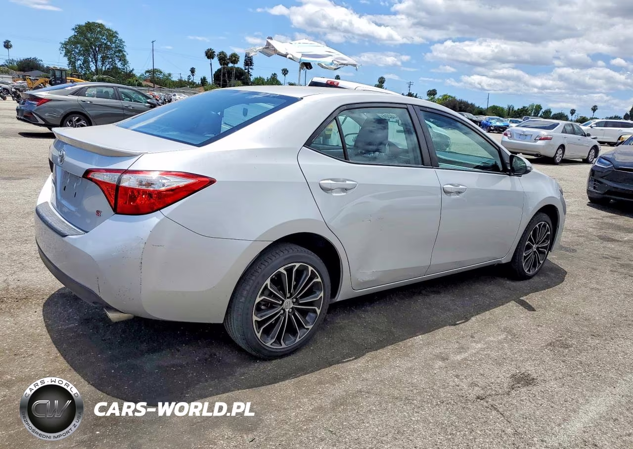 2015 Toyota Corolla VIN:5YFBURHE1FP257359 - 3