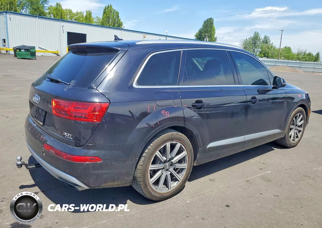 2017 Audi Q7 Prestige VIN:WA1VABF70HD019519 - 3