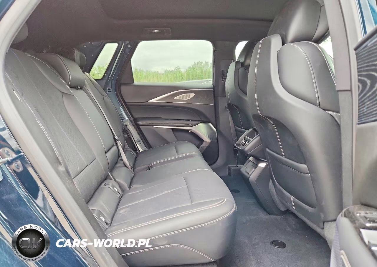 2024 Cadillac Lyriq Sport VIN:1GYKPVRL7RZ142475 - 11