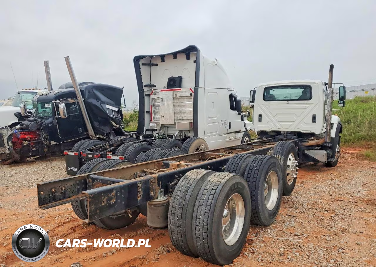 2012 International 7000 7500 - Semi Truck VIN:1HTWNAZT7CJ589662 - 4
