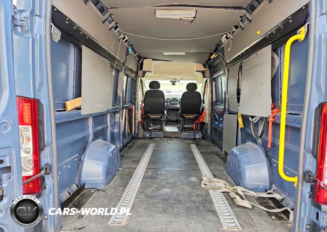 2020 Ram Promaster 3500 Delivery Van VIN:3C6URVJGXLE108421 - 10