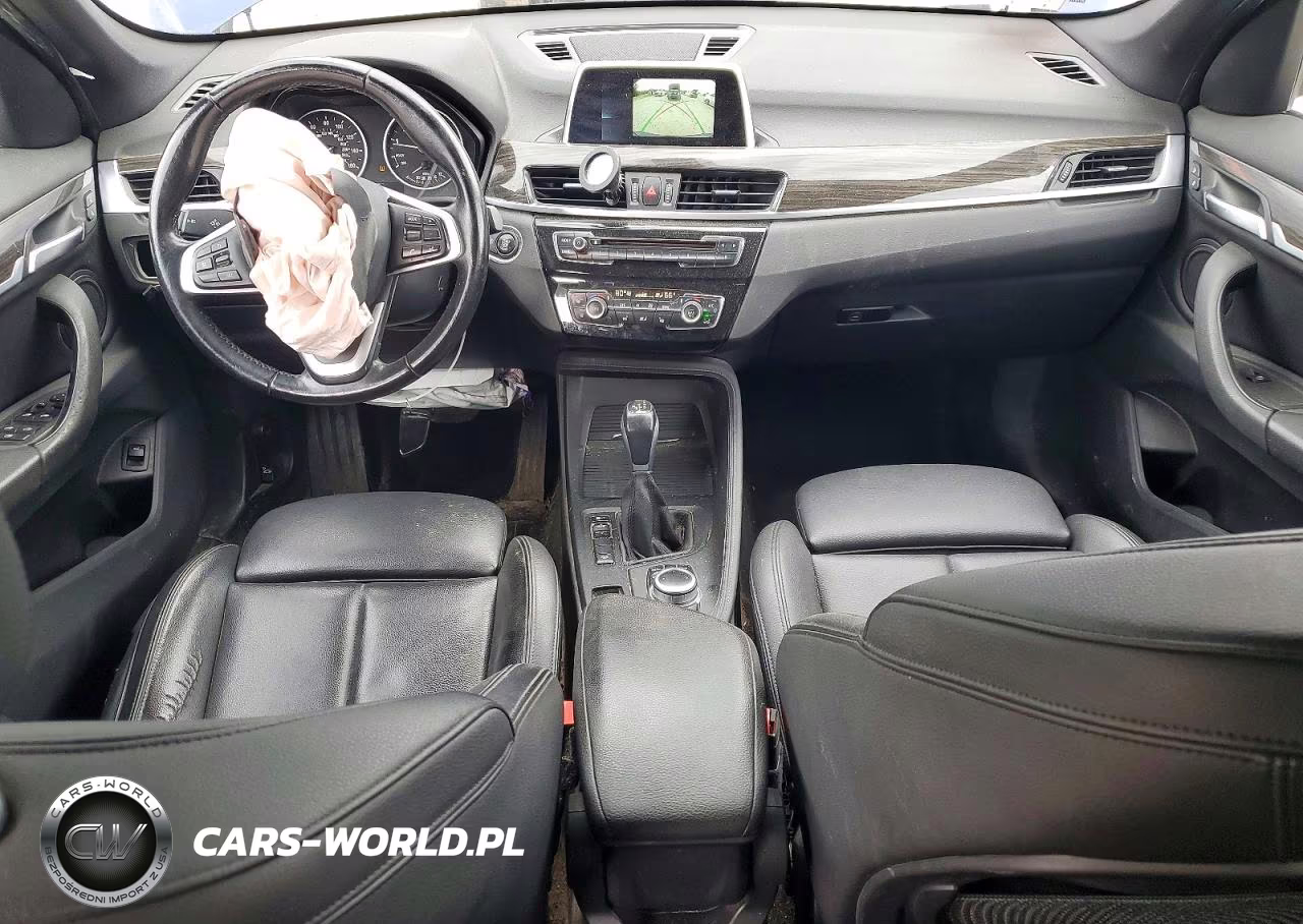 2018 BMW X1 xDrive28I VIN:WBXHT3C31J5L25930 - 8