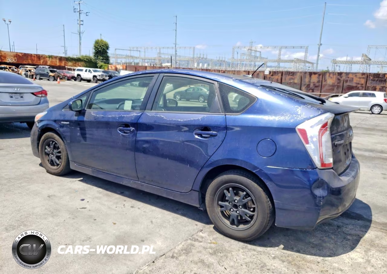 2014 Toyota Prius Three VIN:JTDKN3DU2E1769190 - 2