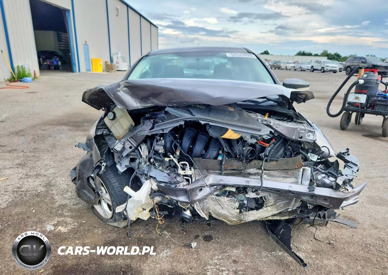 2013 Ford Focus Se VIN:1FADP3F21DL305704 - 5