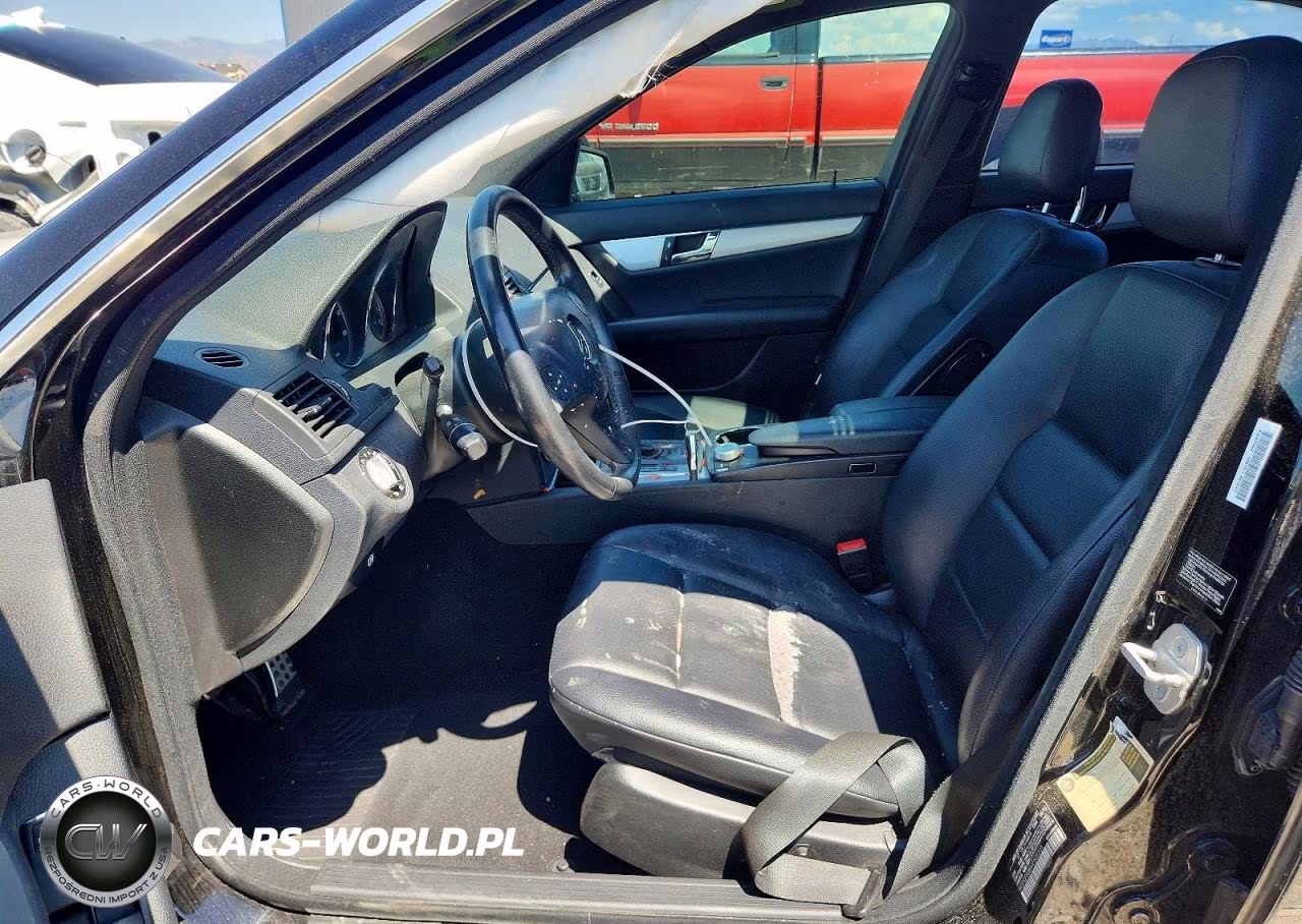 2010 Mercedes-Benz C 300 4Matic VIN:WDDGF8BB6AF502316 - 7