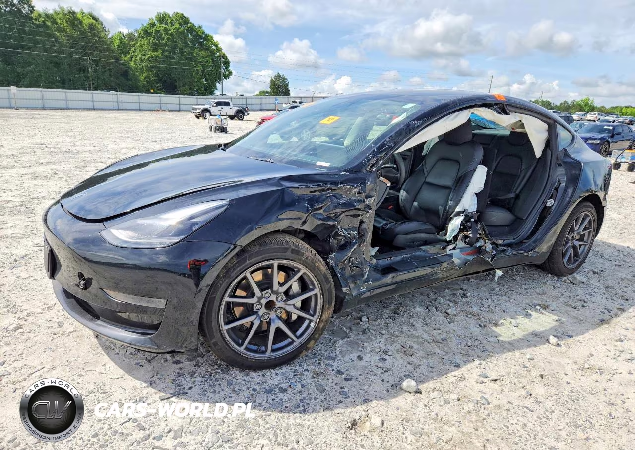 2022 Tesla Model 3 – zdjęcie 1 z 12