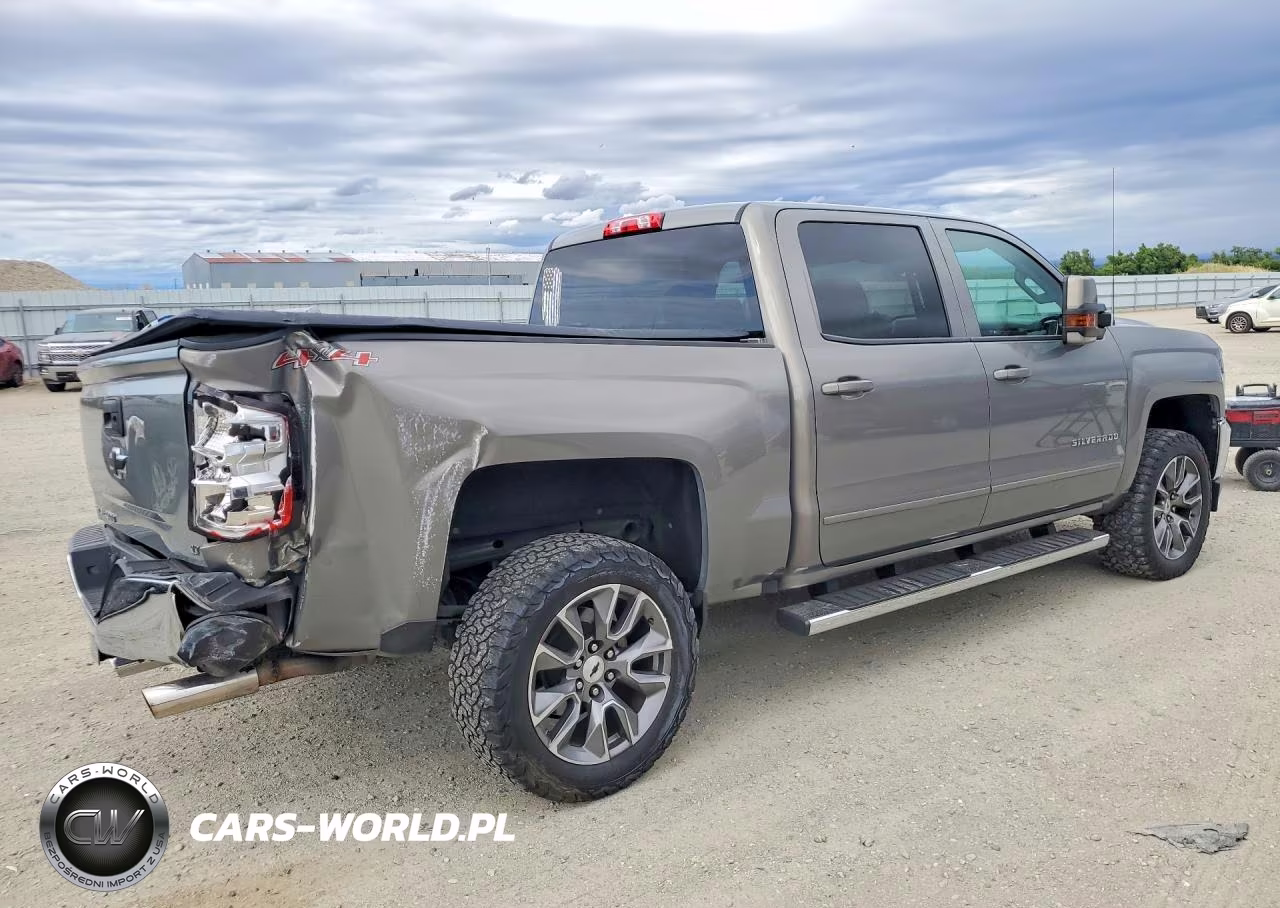 2017 Chevrolet Silverado K1500 Lt VIN:3GCUKREC4HG256944 - 3
