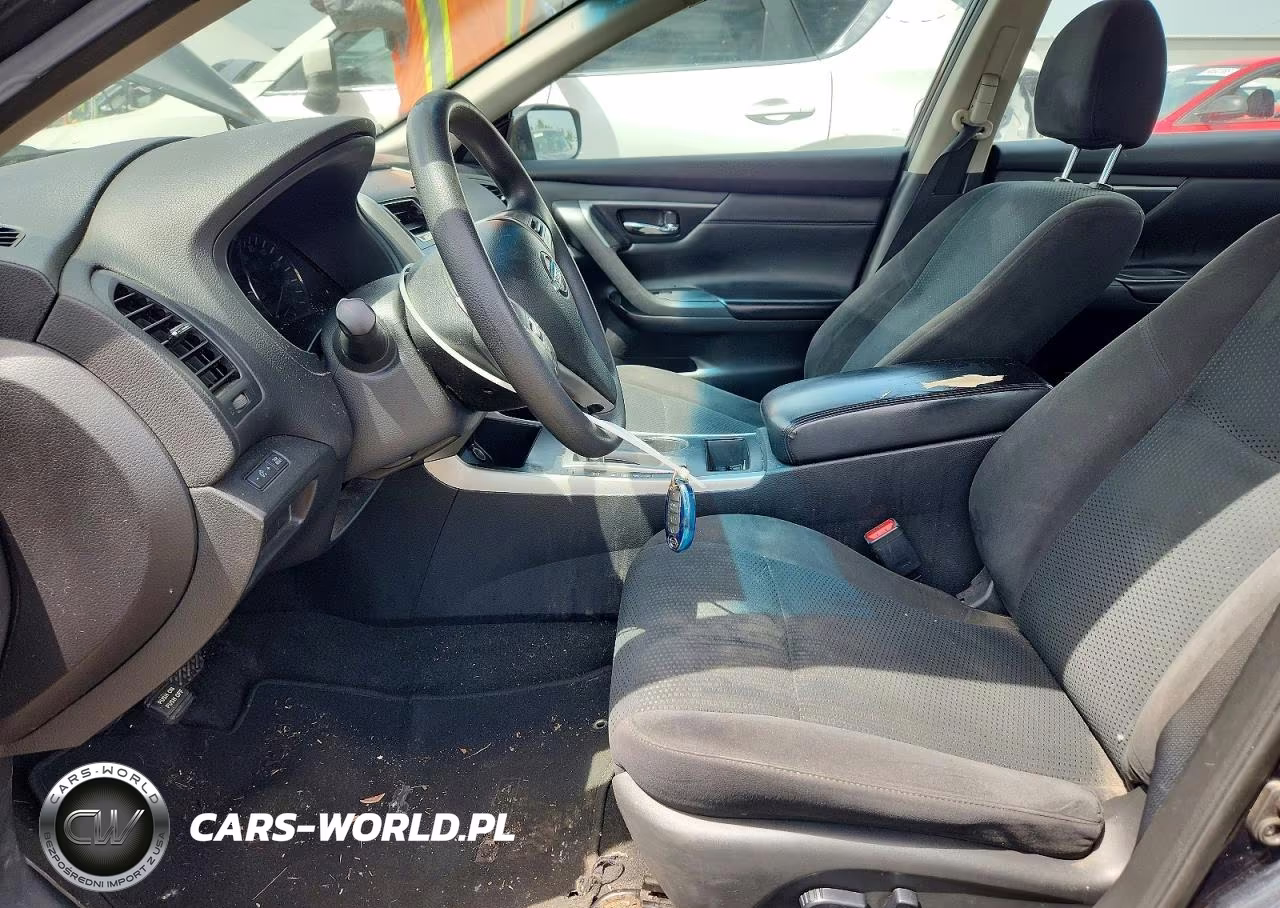 2015 Nissan Altima 2.5 S VIN:1N4AL3AP9FN890542 - 7