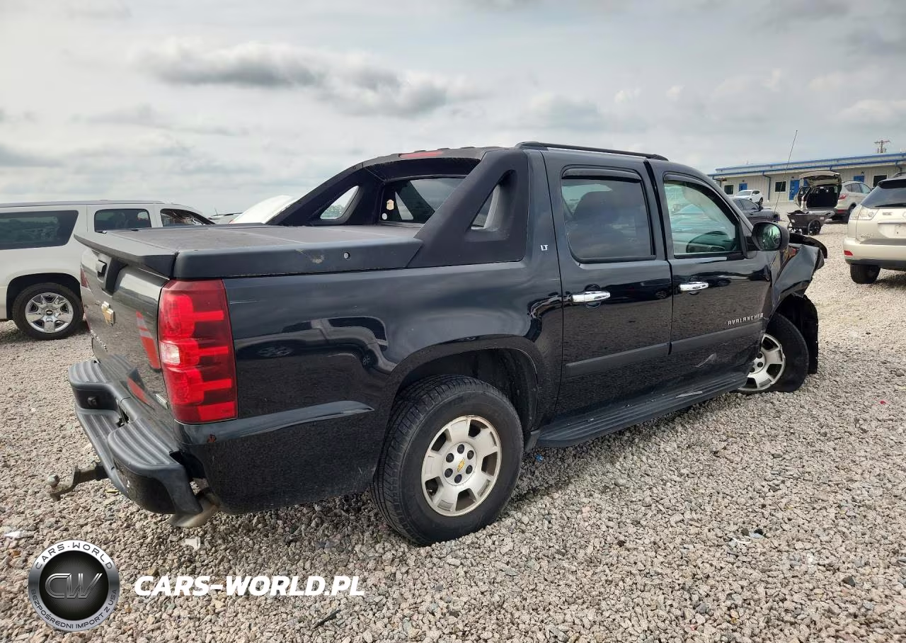 2008 Chevrolet Avalanche C1500 VIN:3GNEC120X8G121715 - 3