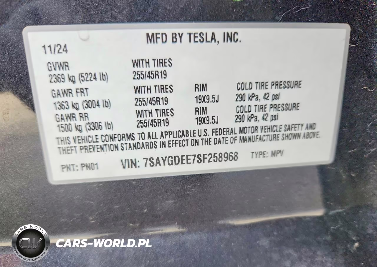 2025 Tesla Model Y VIN:7SAYGDEE7SF258968 - 13