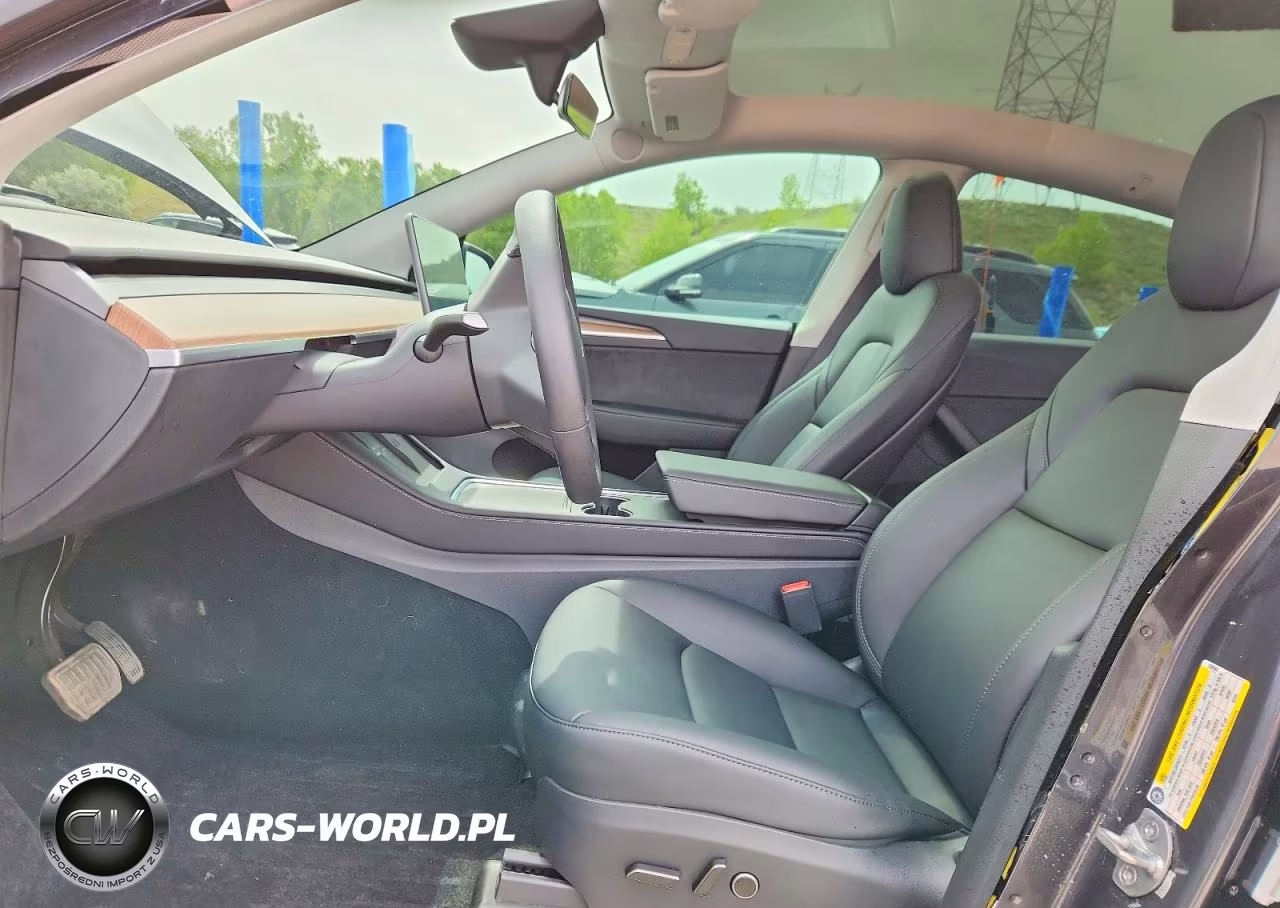2025 Tesla Model Y VIN:7SAYGDEE7SF258968 - 7