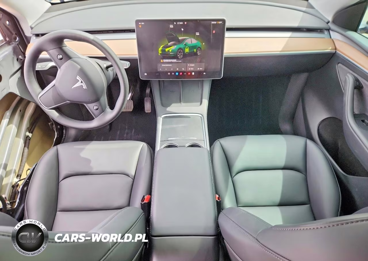 2025 Tesla Model Y VIN:7SAYGDEE7SF258968 - 8