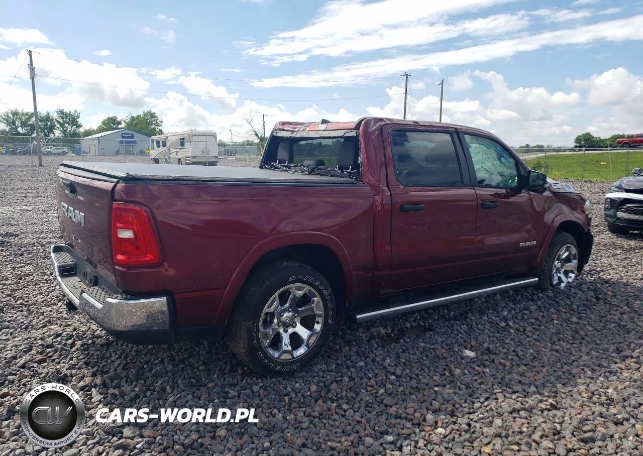 2025 Ram 1500 Big Horn VIN:1C6RRFFG9SN158631 - 3