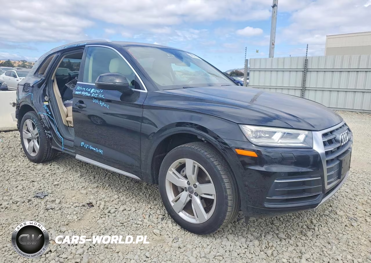 2018 Audi Q5 Premium Plus VIN:WA1BNAFY5J2243395 - 4