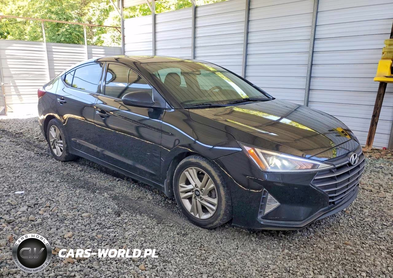 2019 Hyundai Elantra Value Edition VIN:5NPD84LF3KH484804 - 4