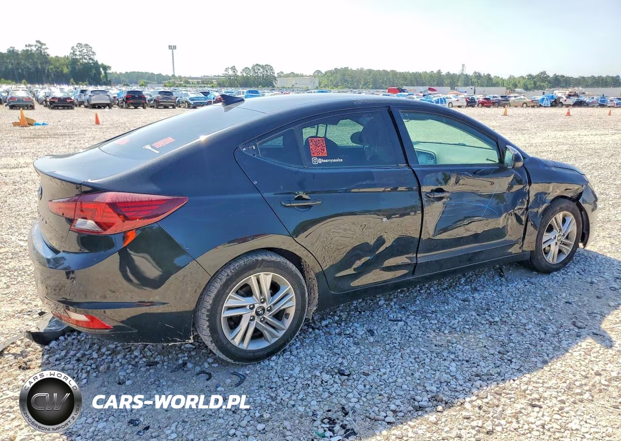 2020 Hyundai Elantra Sel VIN:5NPD84LF3LH585911 - 3