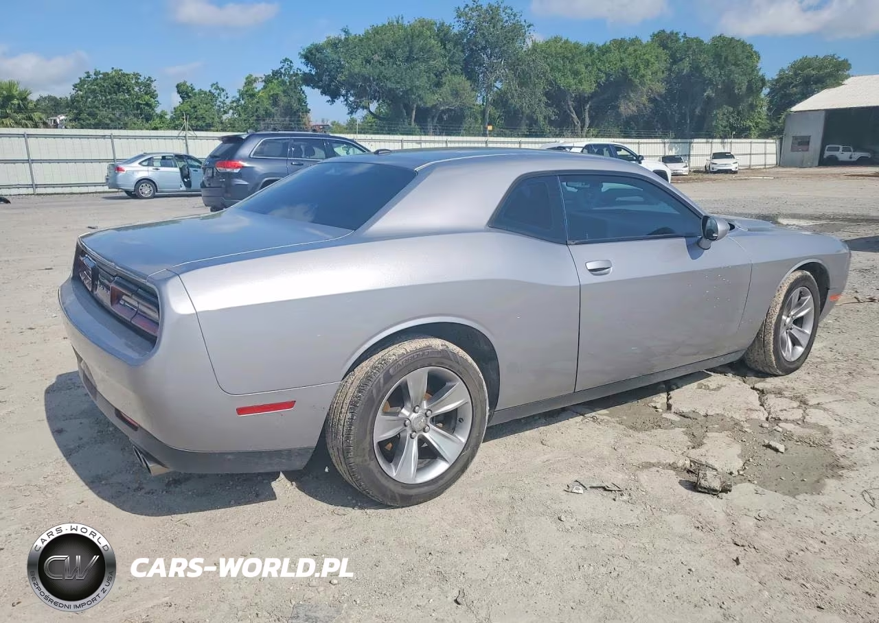 2017 Dodge Challenger Sxt VIN:2C3CDZAG1HH609028 - 3