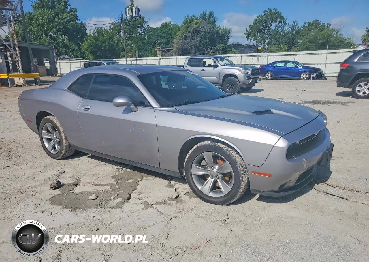 2017 Dodge Challenger Sxt VIN:2C3CDZAG1HH609028 - 4