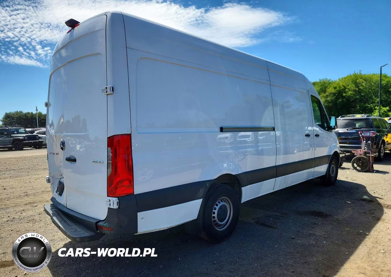 2024 Mercedes Benz Sprinter 2500 Delivery Van VIN:W1Y4KCHY2RT167541 - 3