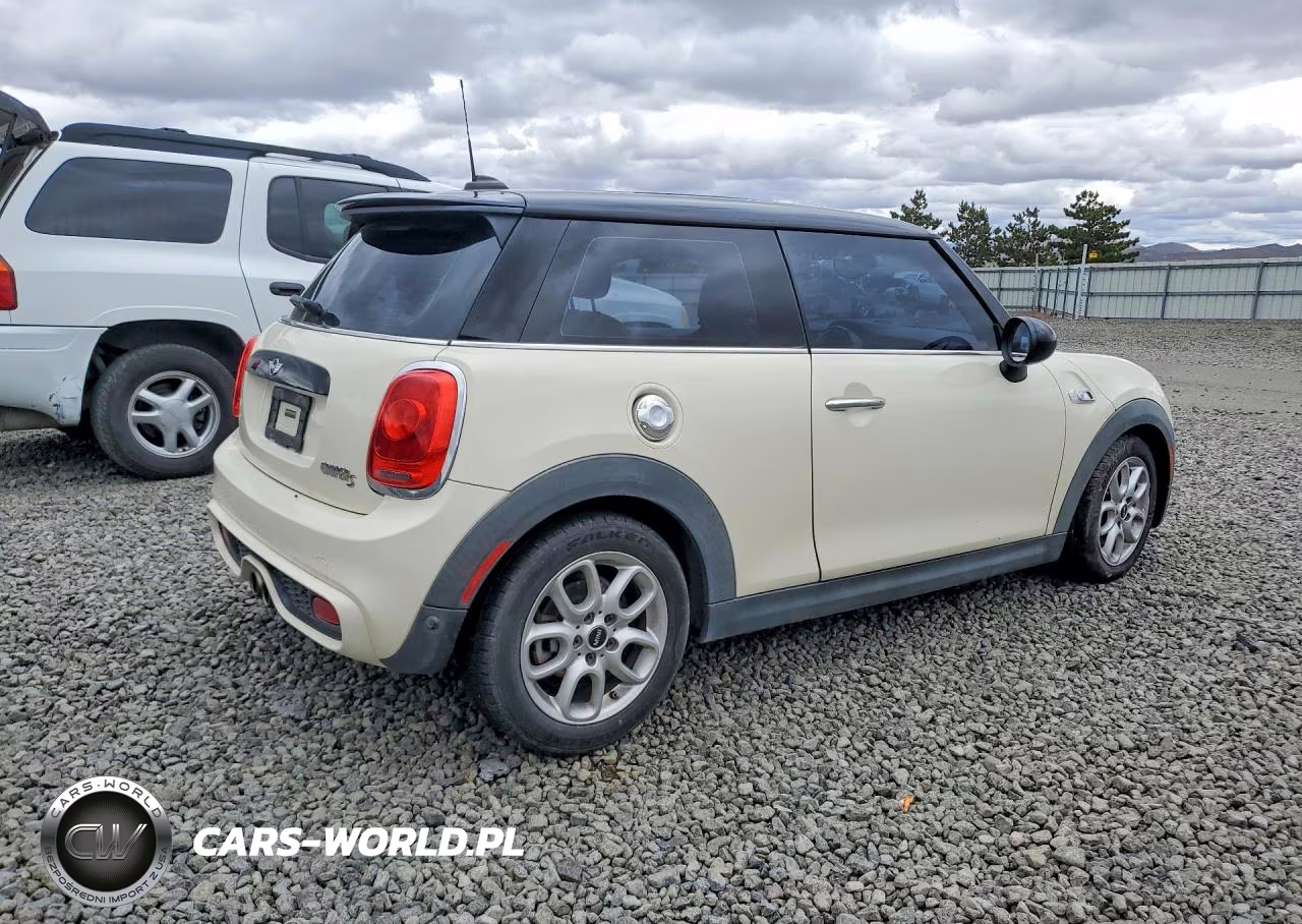 2015 Mini Cooper S VIN:WMWXP7C58F2A40026 - 3