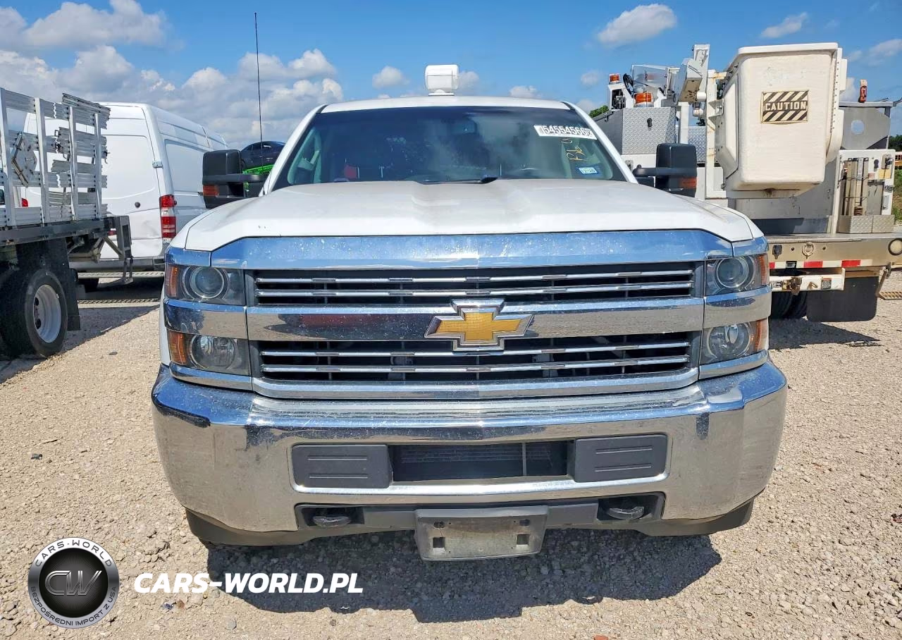 2017 Chevrolet Silverado K3500 VIN:1GB2KYEG9HZ305564 - 5