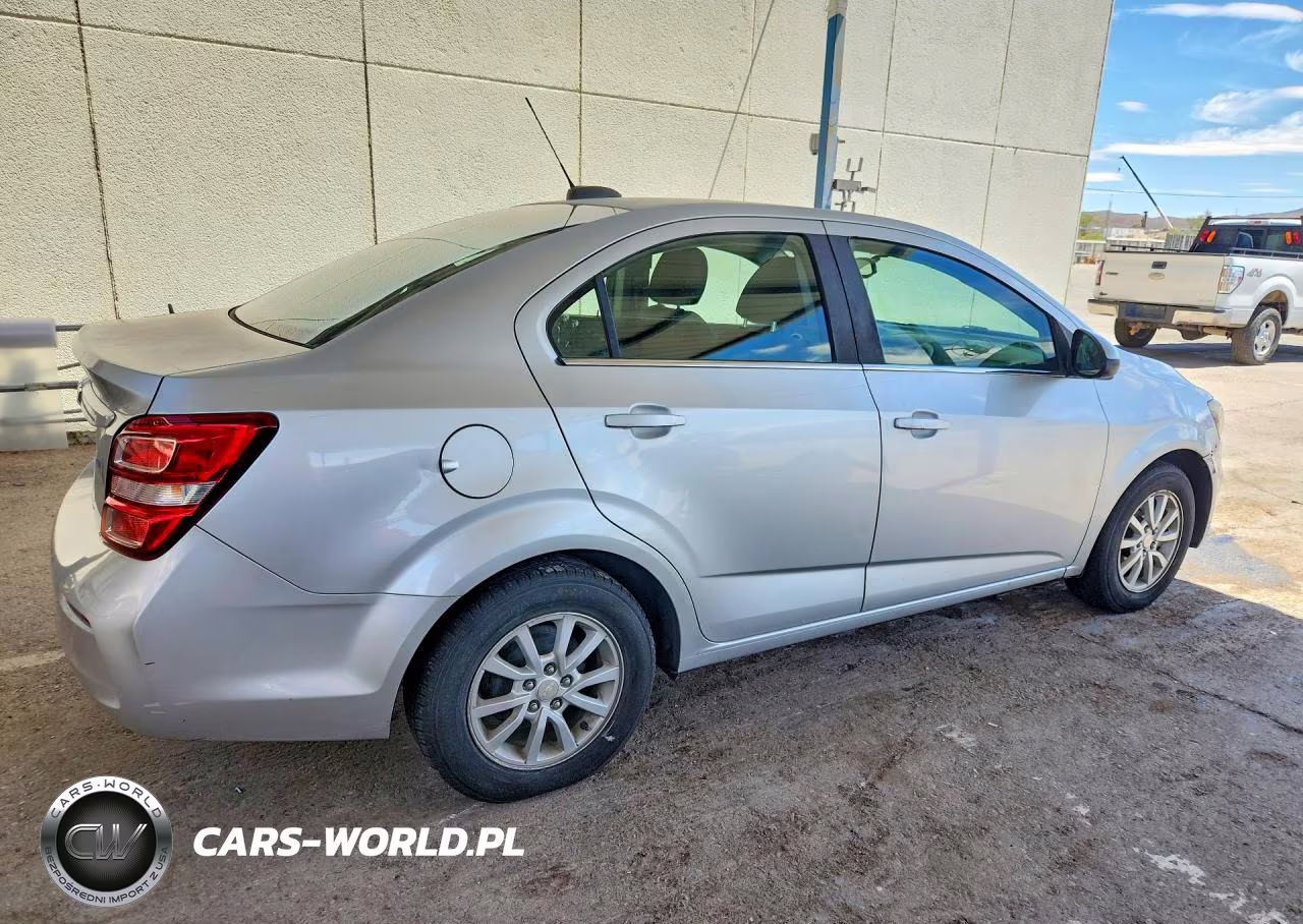 2017 Chevrolet Sonic Lt VIN:1G1JD5SH9H4140179 - 3