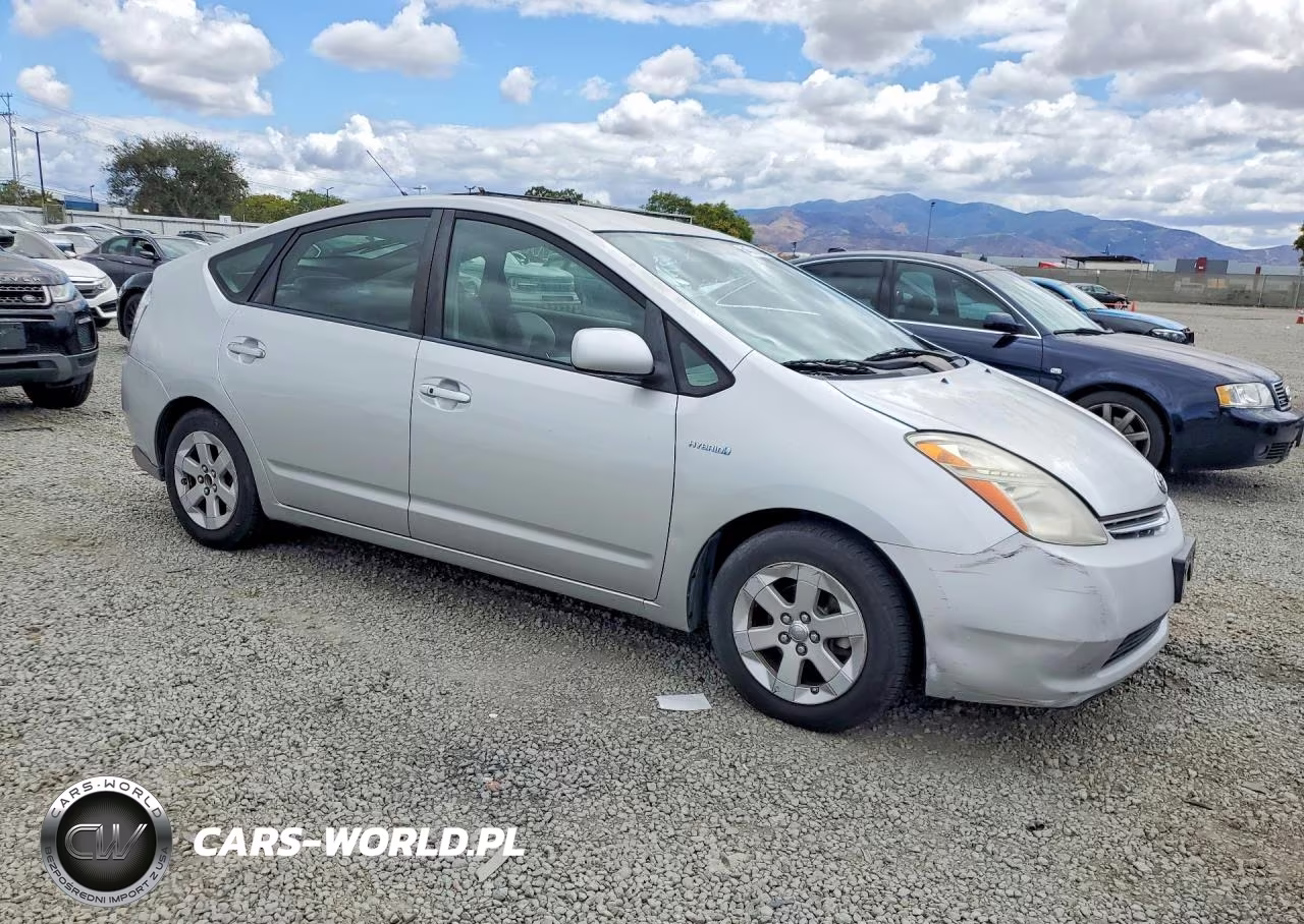 2008 Toyota Prius Base VIN:JTDKB20U287789739 - 4