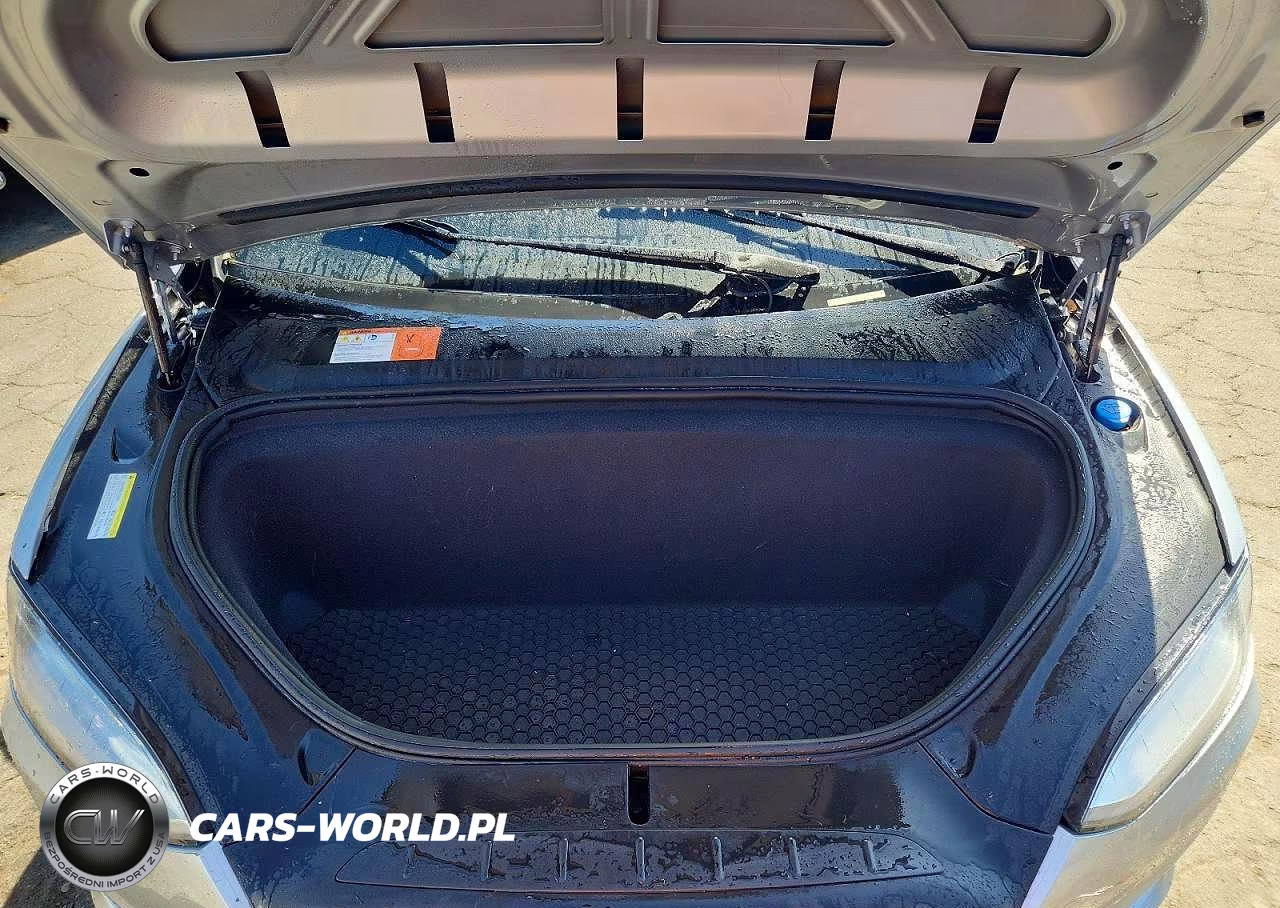 2016 Tesla Model X VIN:5YJXCBE25GF024933 - 12