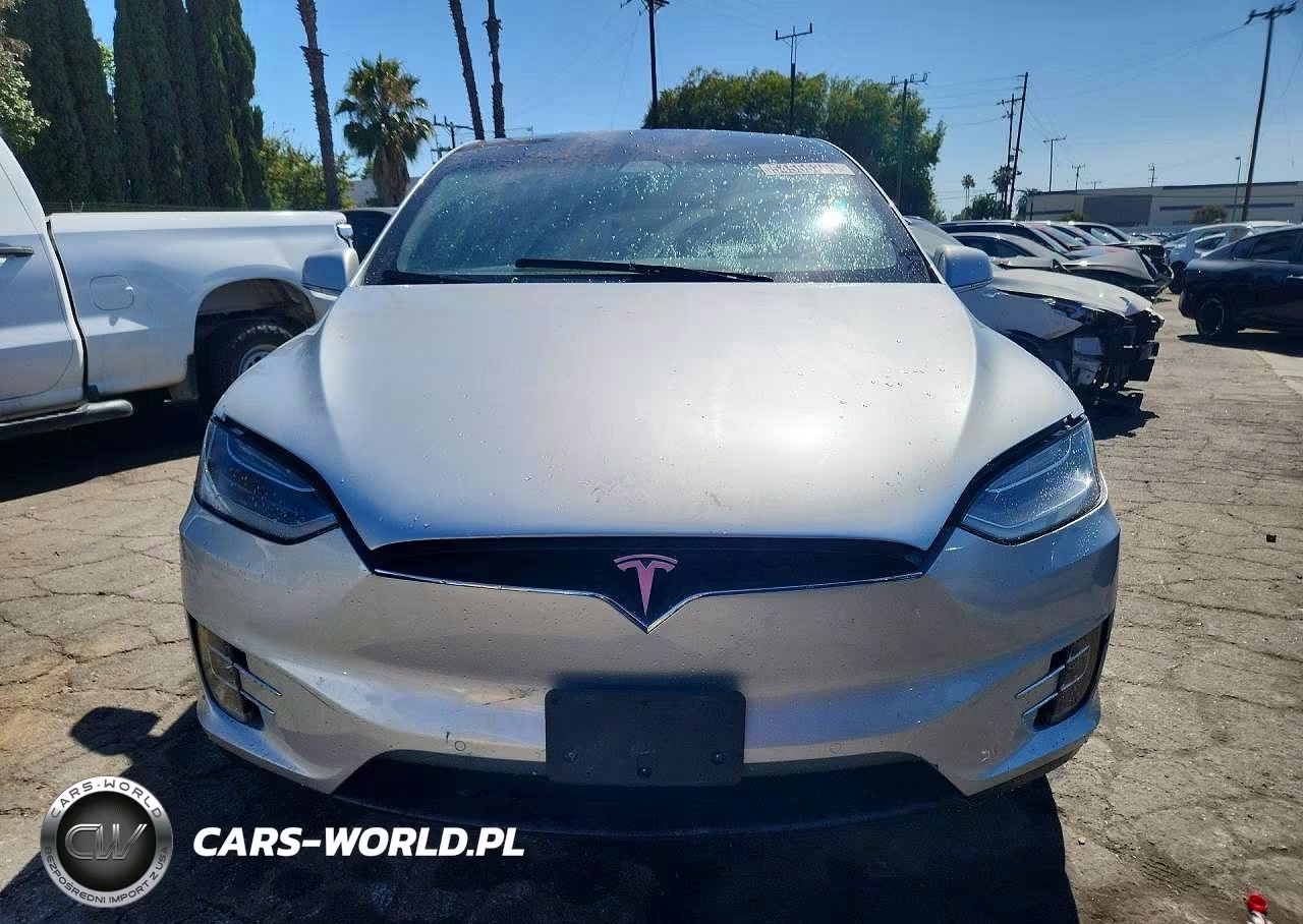 2016 Tesla Model X VIN:5YJXCBE25GF024933 - 5