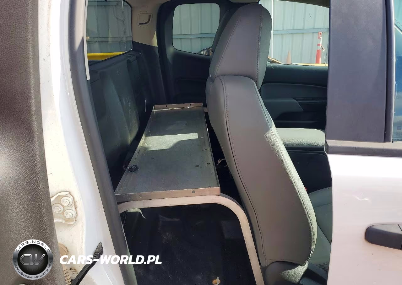 2019 Chevrolet Colorado VIN:1GCHSBEA5K1210956 - 10
